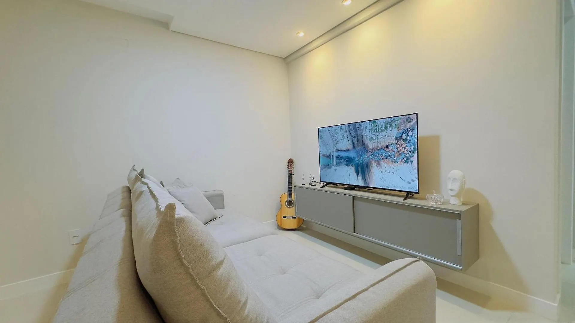 Ferienwohnung Self Checkin 24H Ape Acolhedor Em Itajai Ar E Wifi Apartment
